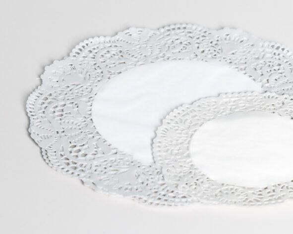 ronde witte papieren kantjes