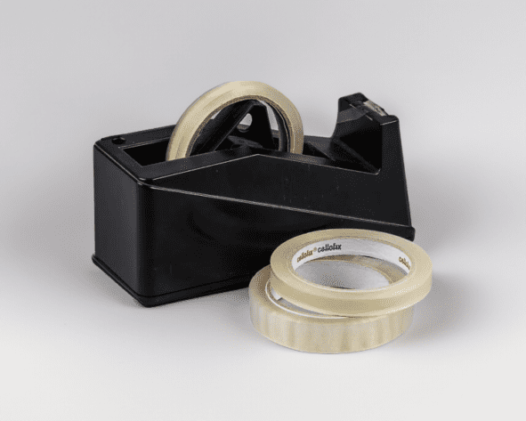Adhesive tape dispenser